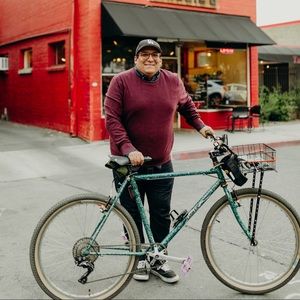 Meet your Posher, Ray